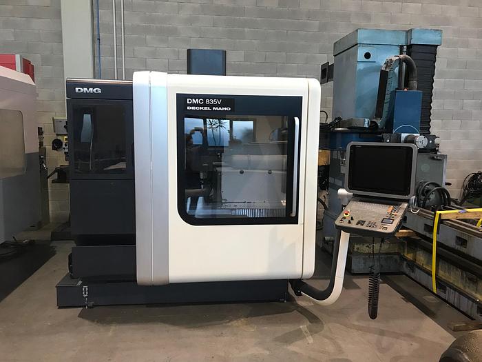 Usato CENTRO DI LAVORO VERTICALE