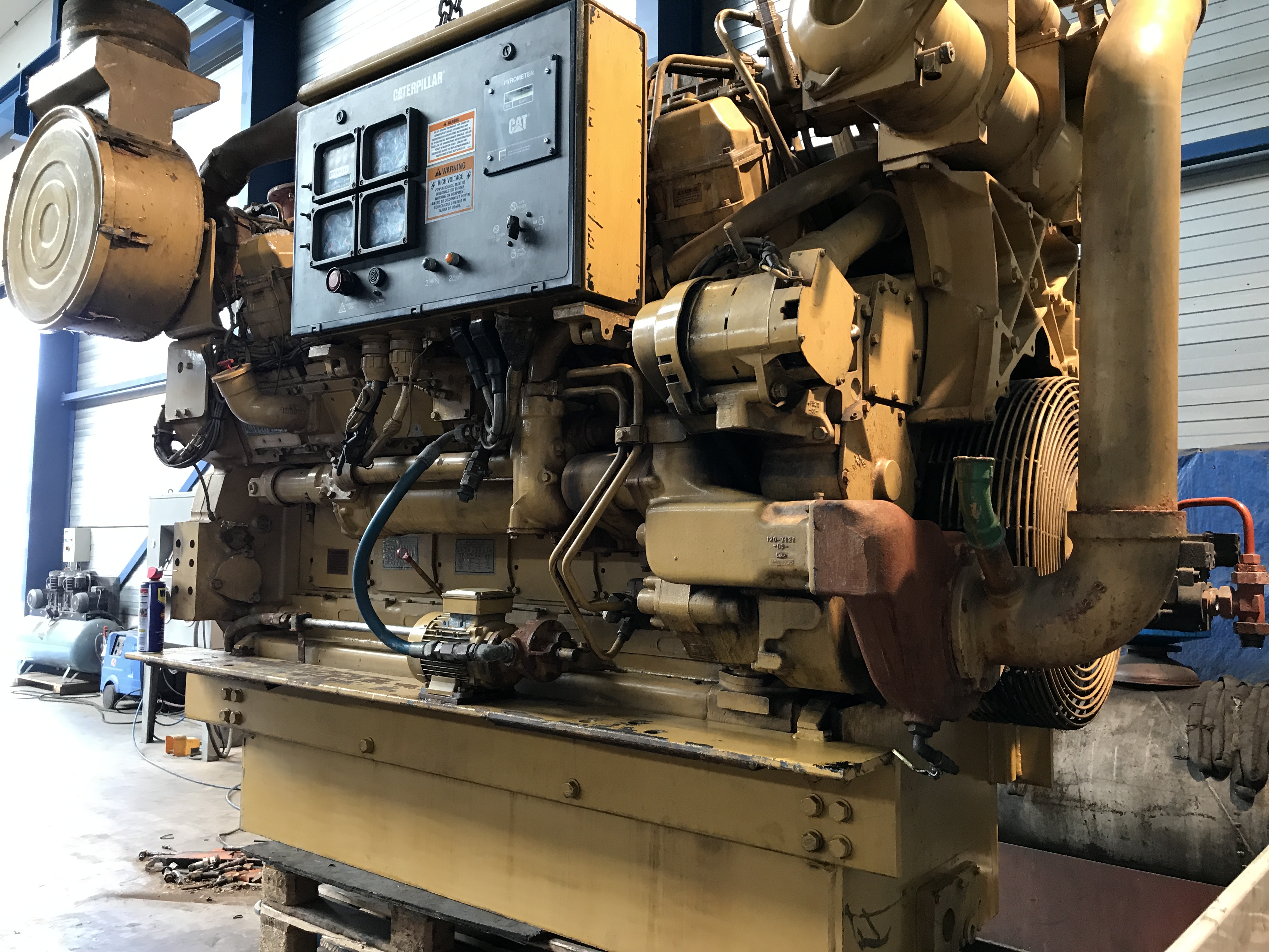 Used CATERPILLAR 3512B