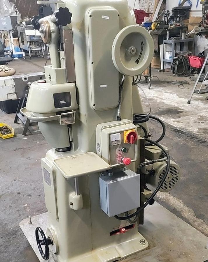 Used Manesty F-3 Single station press