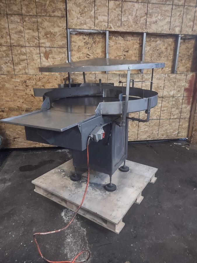 Used 48 Inch diameter rotary Unscrambling table