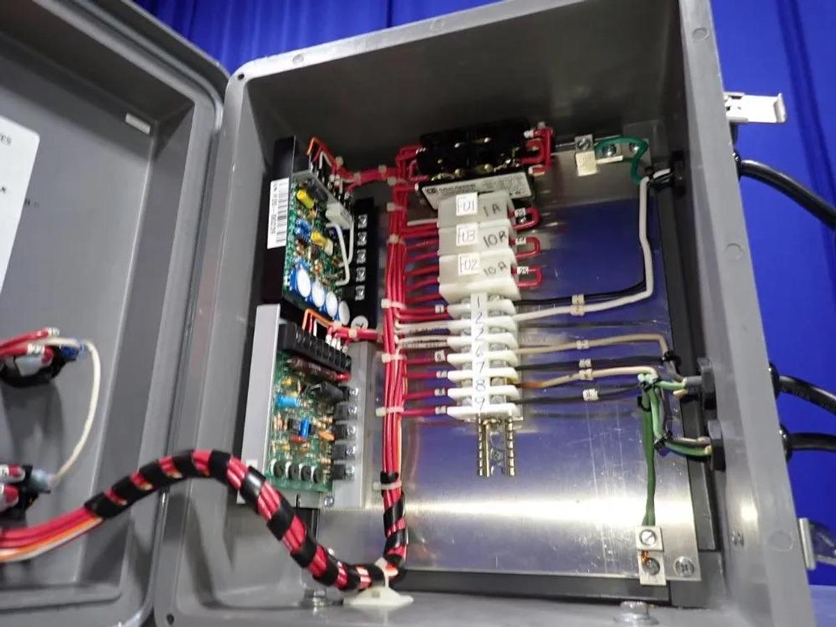 Used Surekap SK600 cap retorquer