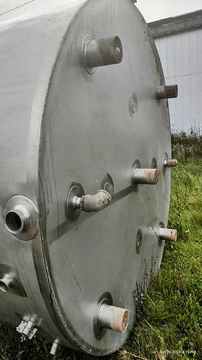 Used 2500 gal  JCVS single motion scrape tanks 75psi