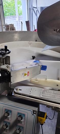 Used Kapsall AU-6 Bulk Bottle Unscrambler