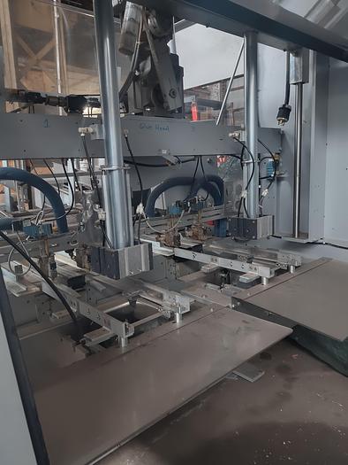 Used Bosch 7520 Dual Head Tray Former