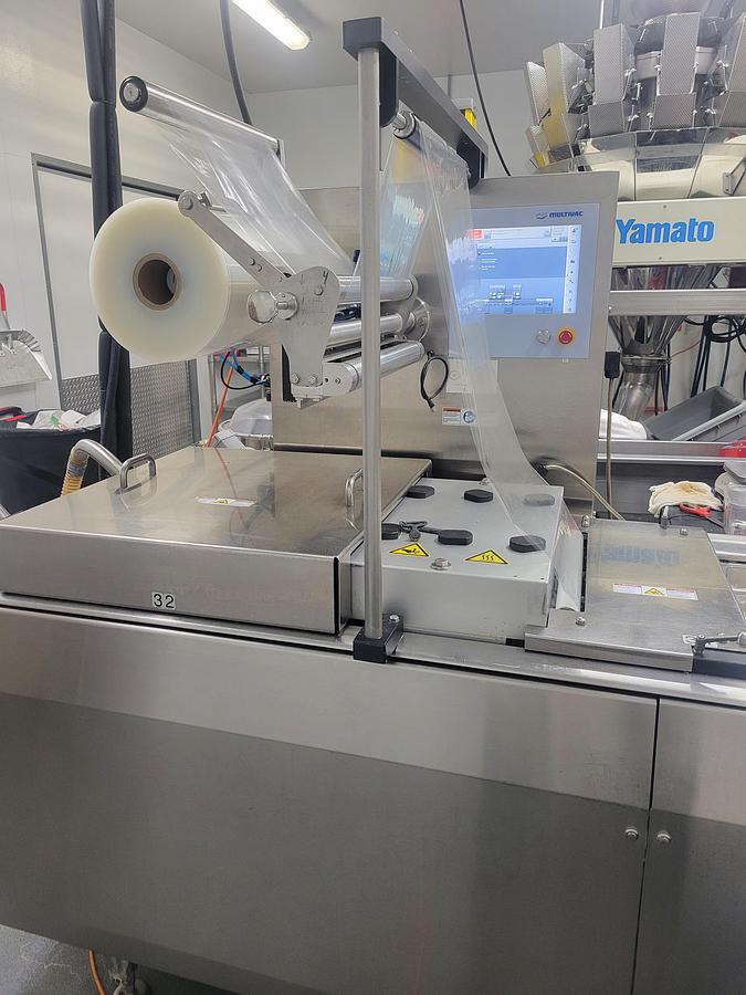 Used M U L T I V A C   Packaging Machine Model F 100