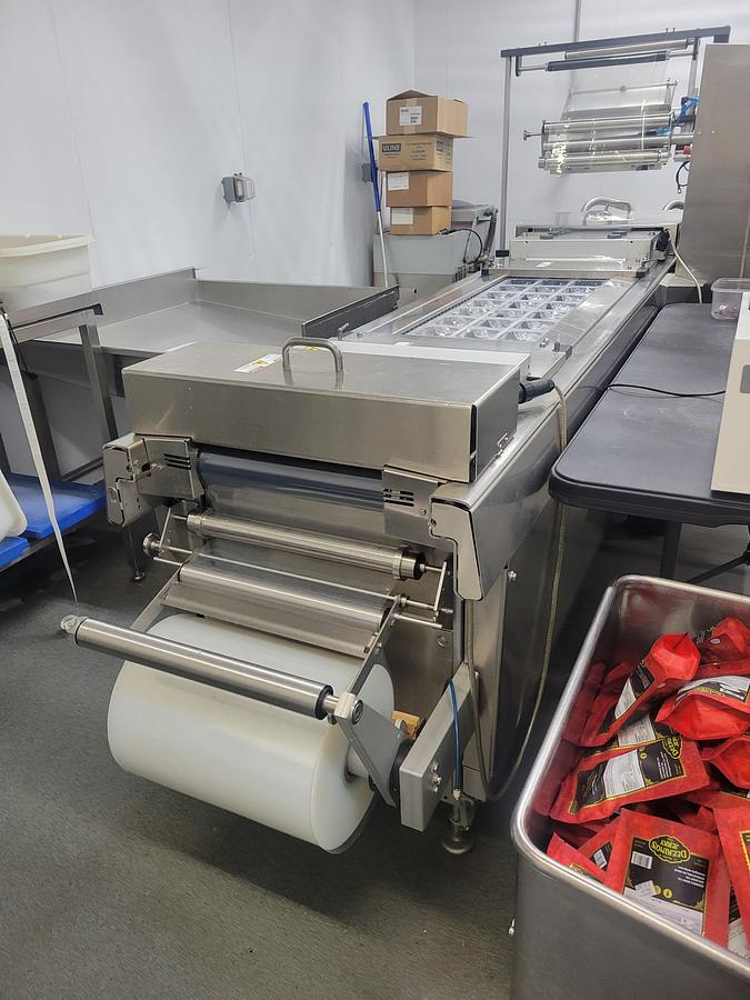 Used M U L T I V A C Packaging Machine Model F 100