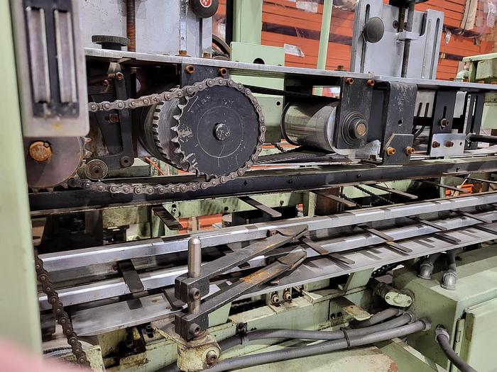 Used Jones CMV-6 vertical cartoner - tuck closure