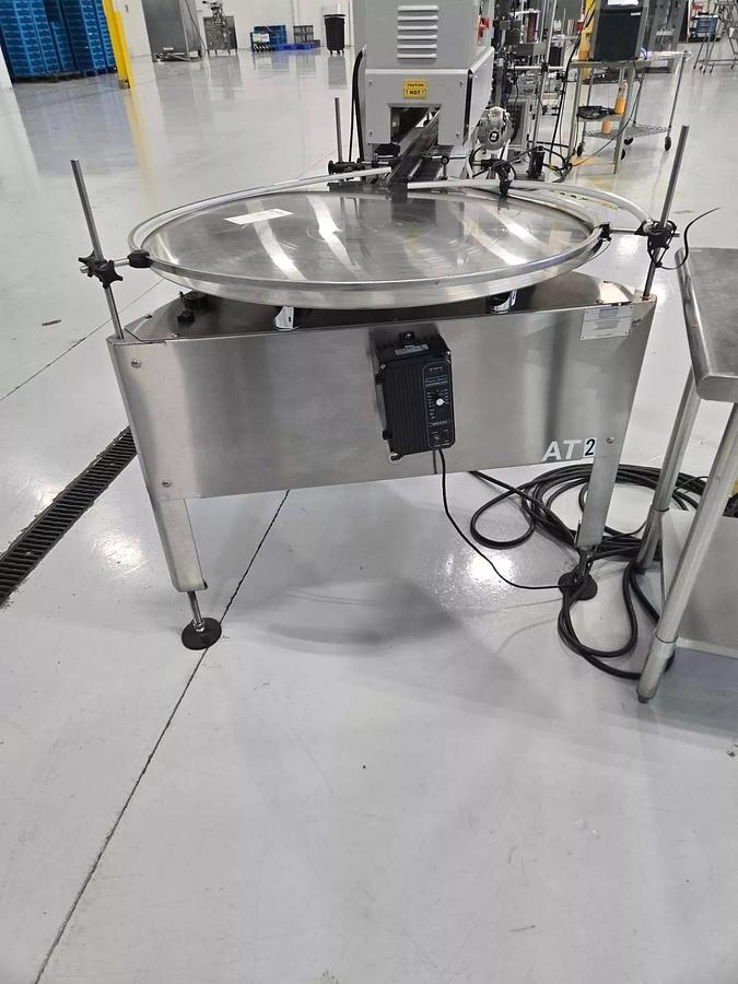 Used Used E-PAK 40” Stainless Steel Accumulating/Feeding Table.