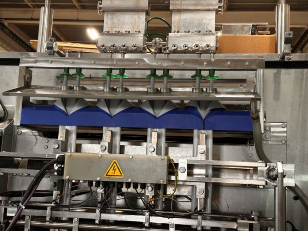 Used Vertical Form-Fill-Seal WINPAK/LANE WP32 Liquid/Paste Packet Machine WP 32