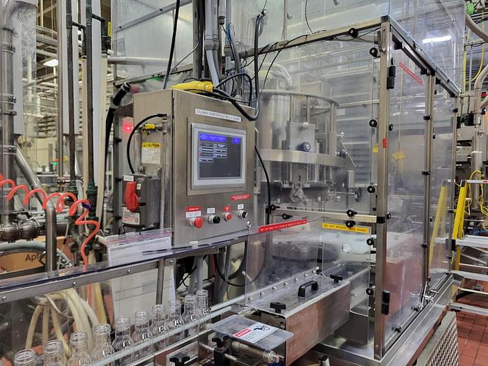 Used MRM RP8 - Gallon  piston filler with spare quart pistons