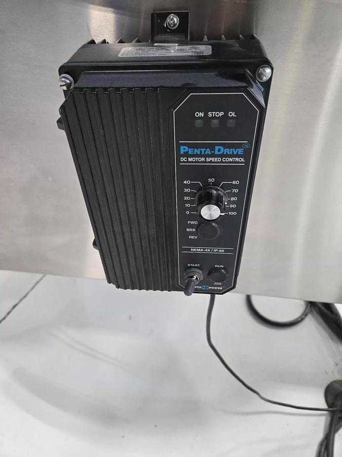 Used Used E-PAK 40” Stainless Steel Accumulating/Feeding Table.