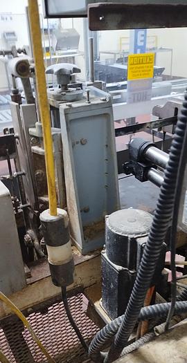 Used Bartelt IM-7 Poucher set for powder