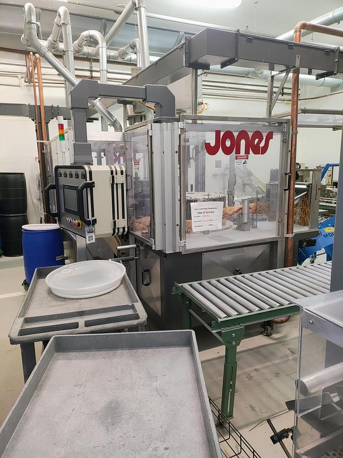 Used Jones PK 4000 Pouch King set 3 1/2 " with with Film Splicer & Rotary Knife