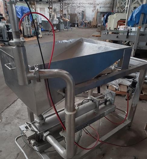 Used 1 gallon piston transfer pump with pnuematic filler nozzle