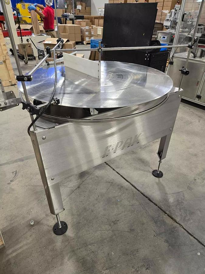 Used Used E-PAK 40” Stainless Steel Accumulating Table