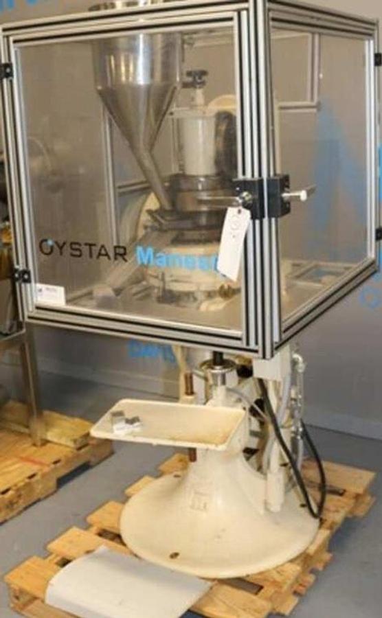 Used Manesty B3B tablet press