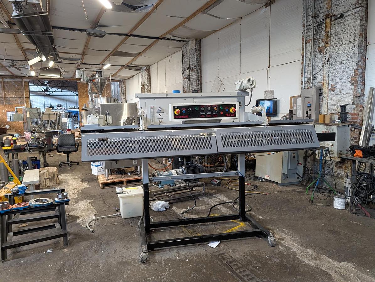 Used Fischbein PILS 330 Pinch Inner Liner Sealer