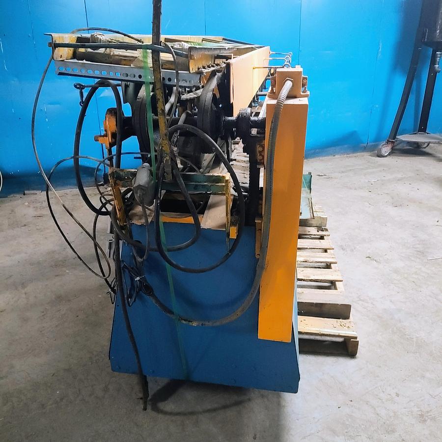 Used Burt 704 Labeler