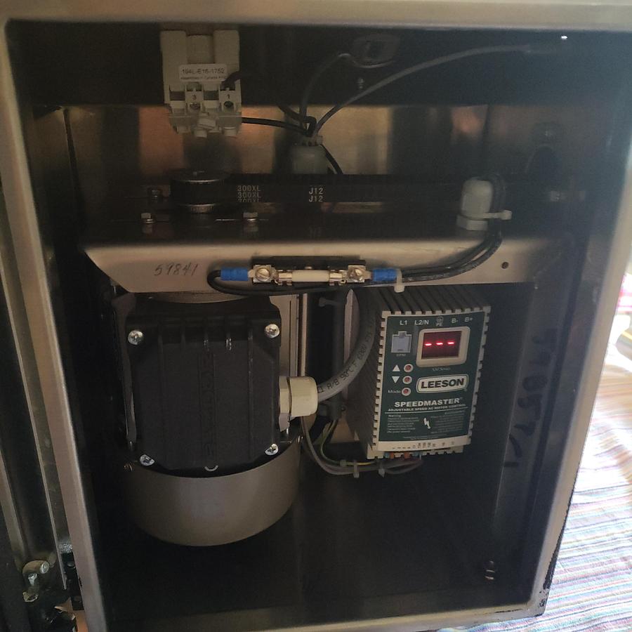 Used Quadro U-3 Lab sized Comil