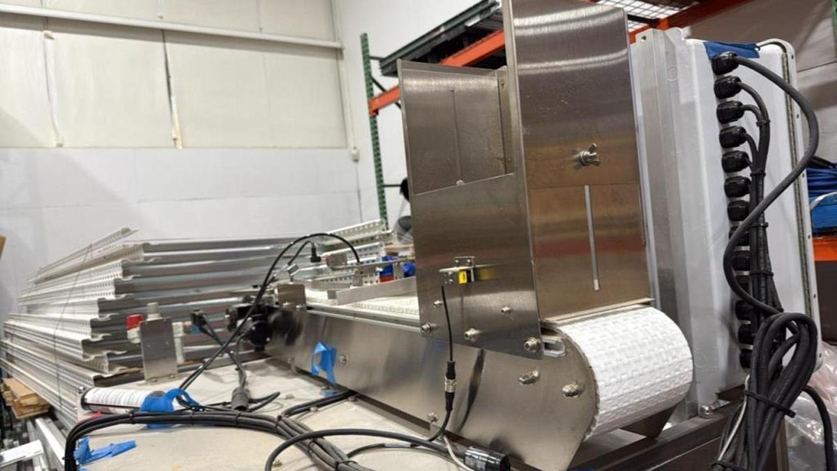 Used SureKap Model SK8000-BF6-70 Automatic Spindle Capper