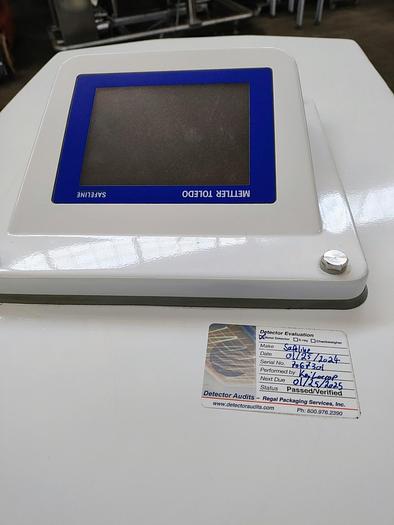 Used Safeline SL2000 Large format metal detector - 24x 28 opening