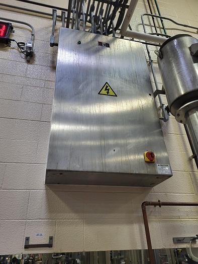 Used MRM RP8 - Gallon  piston filler with spare quart pistons