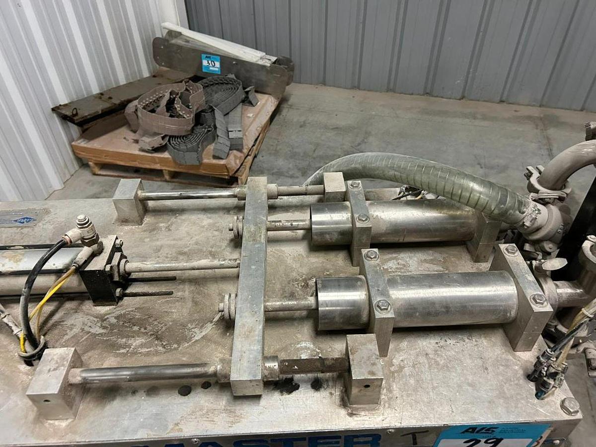 Used Geyer Flo-master 4000 twin piston filler