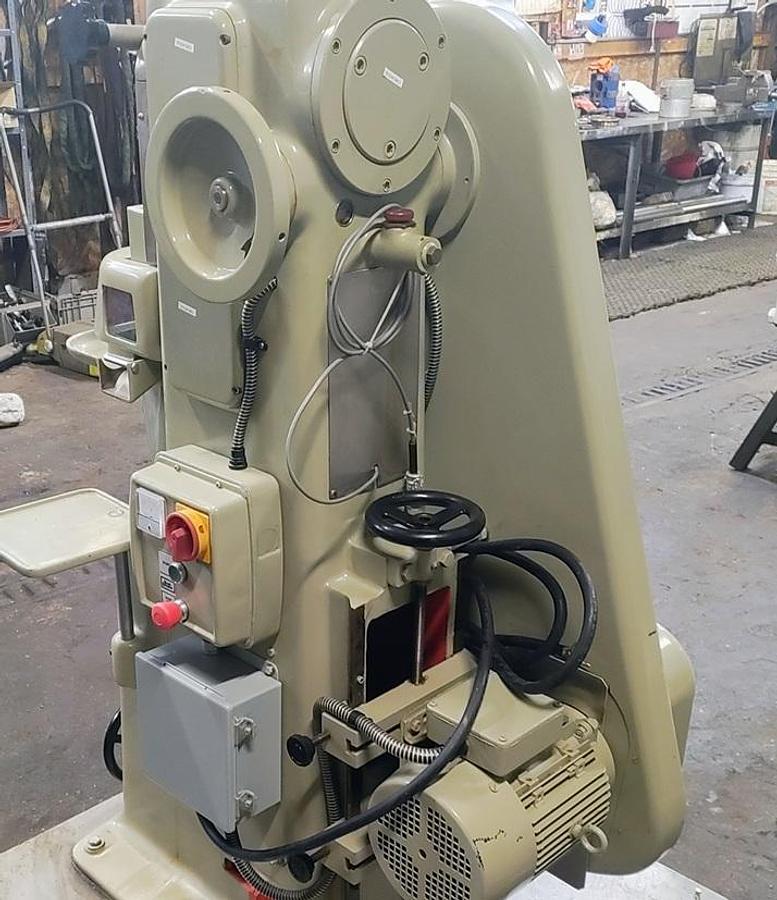 Used Manesty F-3 Single station press