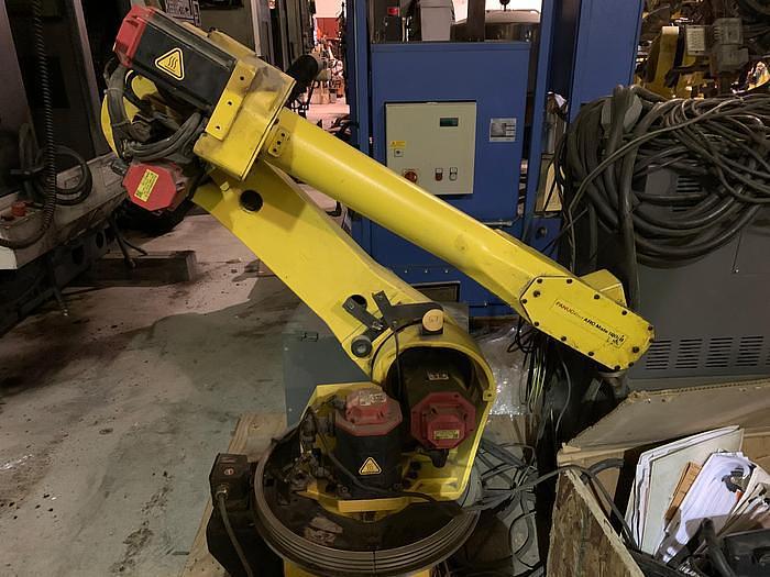 Used FANUC ARCMATE 120iB/10L 6 AXIS ROBOT 10 KG X 1885 MM HIGH REACH