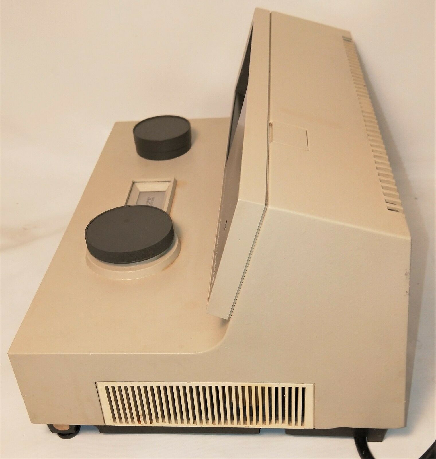Used Bausch & Lomb Spectronic 21 (33.22.42) Visible Spectrophotometer (340 to 950nm)