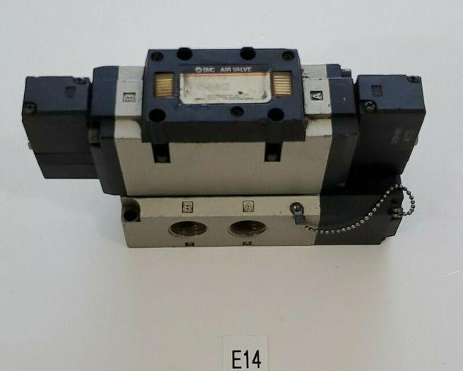 Used *PREOWNED* SMC NVFS4200-5FZB PNEUMATIC VALVE W/ SMC AIR BLOCK MANIFOLD -WARRANTY