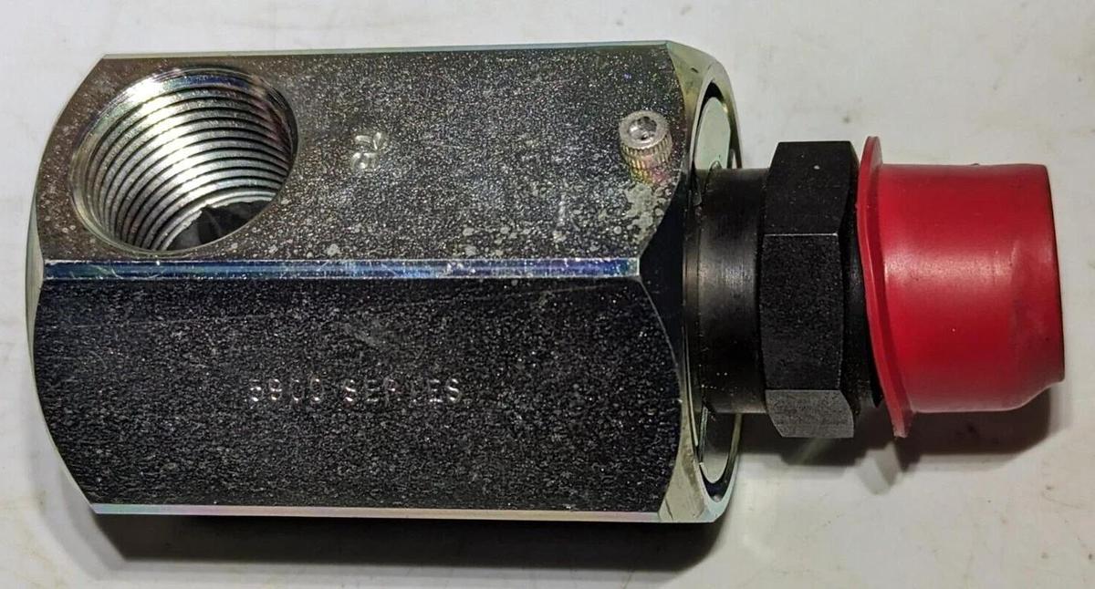 5900 series Swivel