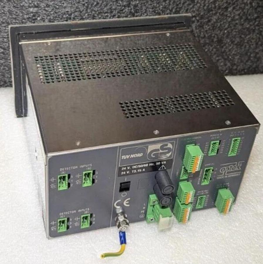 Used Optek Control 8000 (C8480) Universal Converter