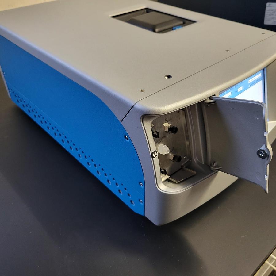 Used 2022 Wyatt Mobius Light Scattering Instrument WMOB-09