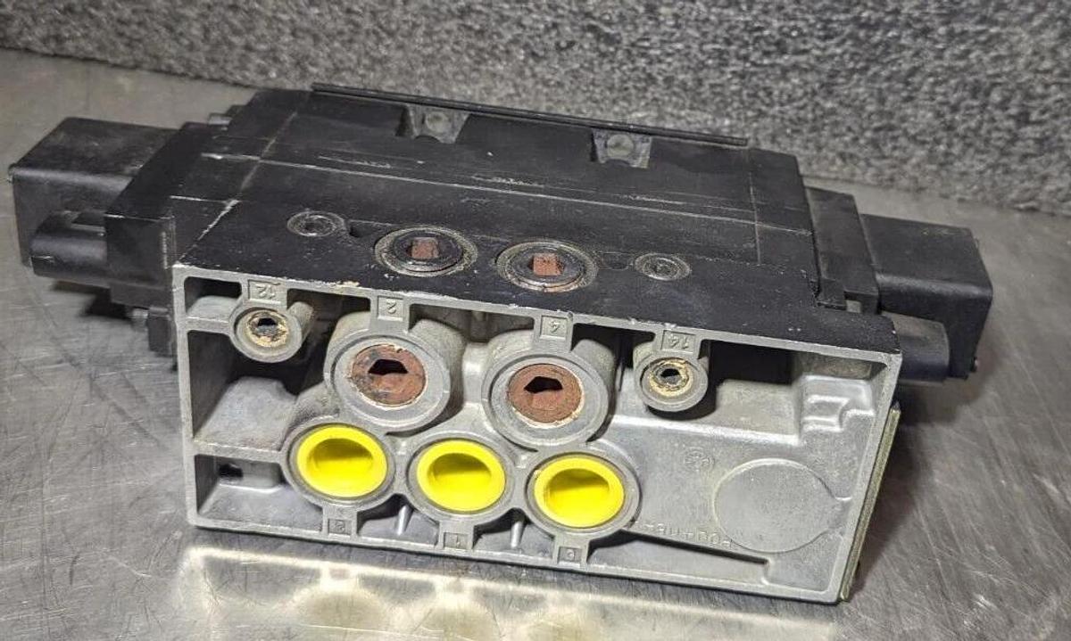 Parker 4520AE20AAAA53 Flow Control Valve 150PSIG