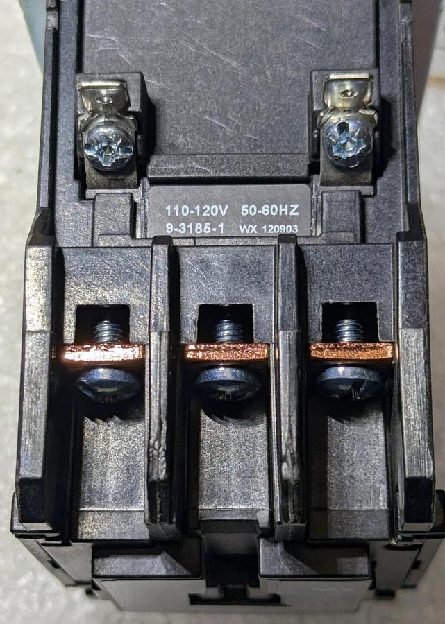 50 amp Eaton C25DNA340A Definite Purpose Contactor  3 Poles