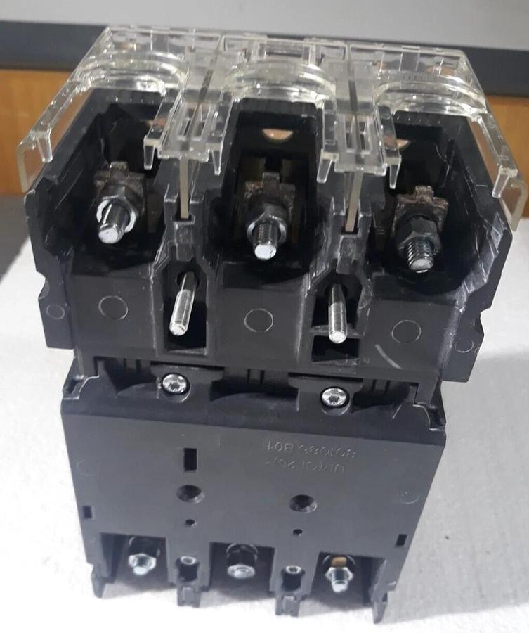 Used Siemens HCX3B090  Type HCGA  90A  3 pole Circuit Breaker