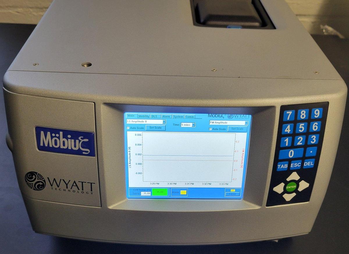 Used 2022 Wyatt Mobius Light Scattering Instrument WMOB-09
