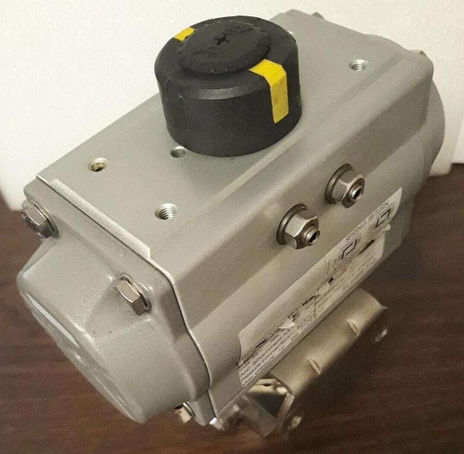 Used Swagelok  SC00030-4U ,MS-A30-4-DIN Rotary Actuator, 90°, Spring-Return