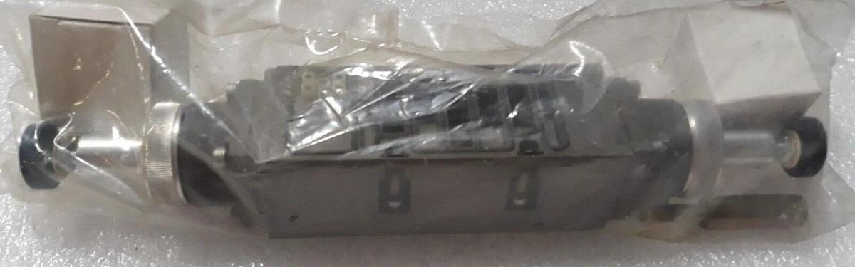 Numatics Sandwich 92146 Pressure Double Regulator Block Assy