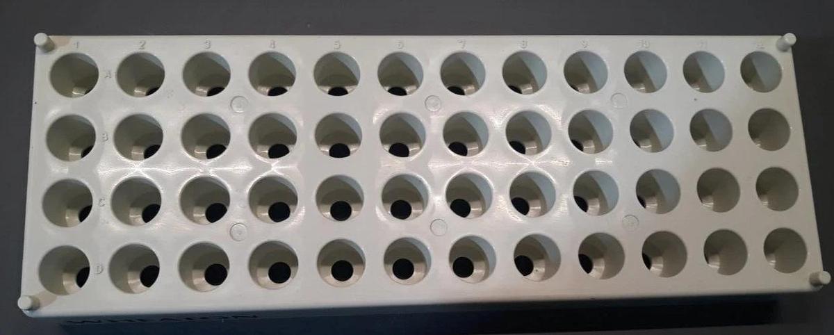 Used WHEATON® Polypropylene Vial Rack 868804, 48 Positions, 15.5 mm