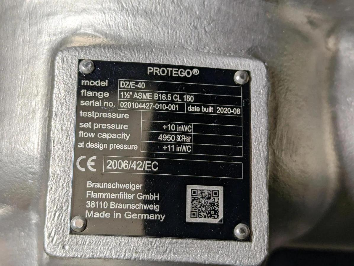 1- 1/2" Protego DZ/E40 Pressure or Vacuum Relief Valve  In-Line stainless steel