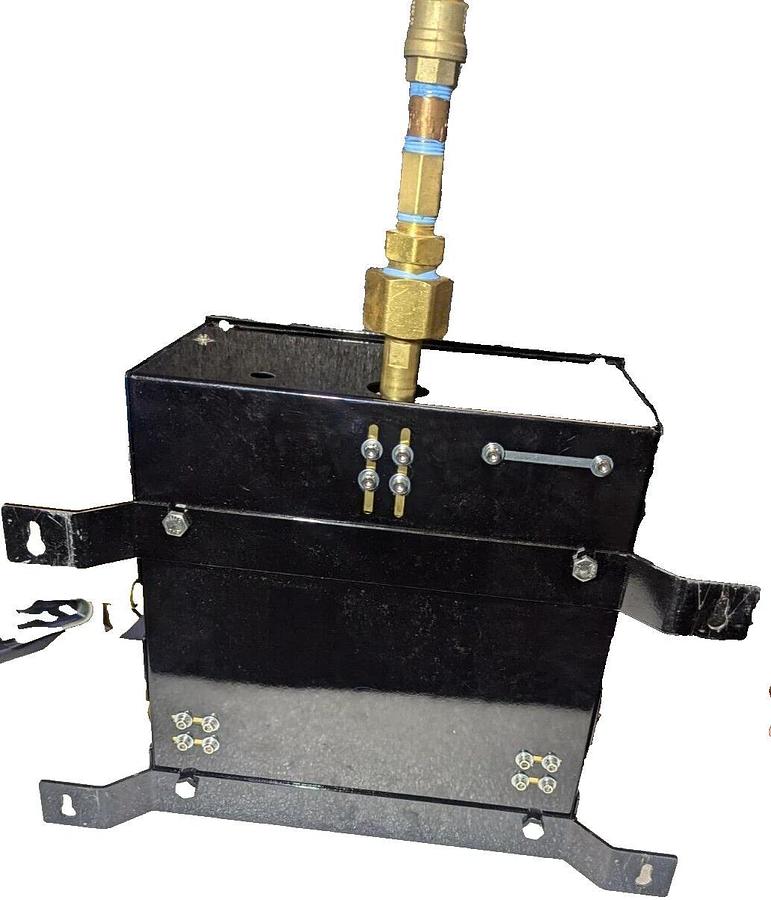 Used Airgas 240 Liquid Cylinder Switchover - Manifold  4301561