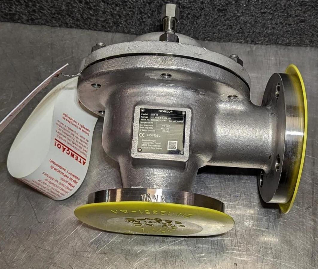 1- 1/2" Protego DZ/E40 Pressure or Vacuum Relief Valve  In-Line stainless steel