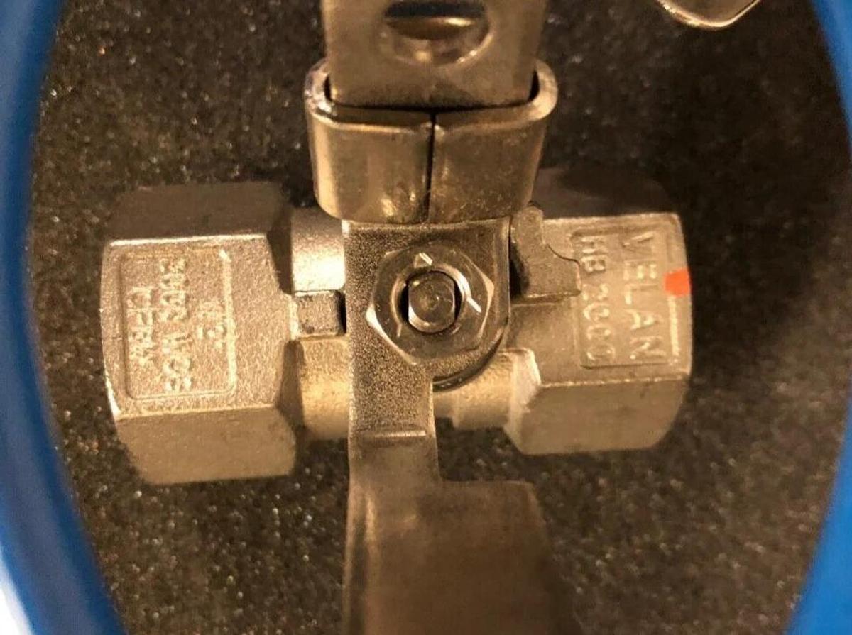 Velan 1/2" HB-2000 one-piece ball valve, 2000 psi, stainless steel, threaded