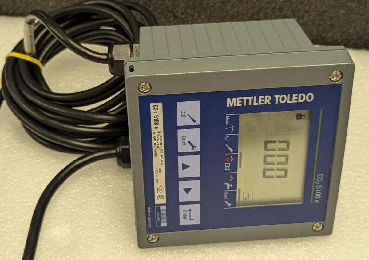 Used Mettler Toledo CO2 5100E  Transmitter 24-230V 061887