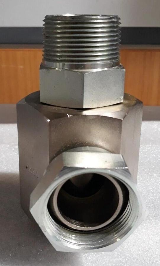 Eaton 5500 Series Swivel Joint  1"