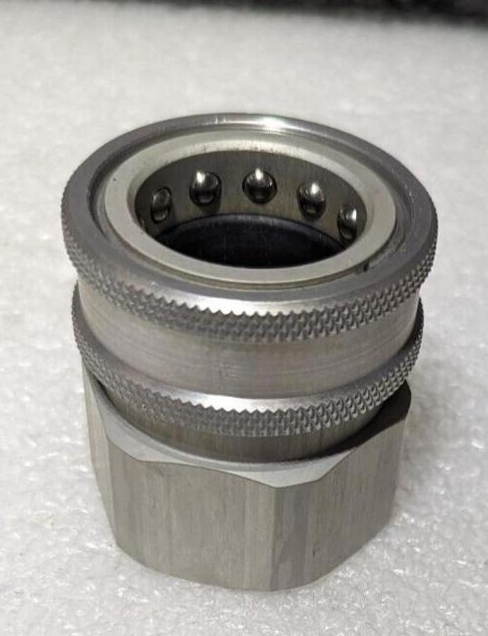 Snap-Tite APHC-16 Hydraulic Quick Connect Hose Coupling 1" Female