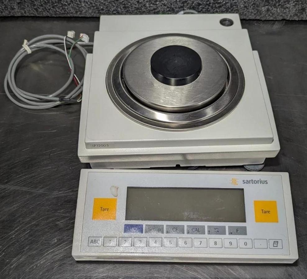 Used Sartorius LP1200S Balance with Sartorius YAC01LP  missing power supply