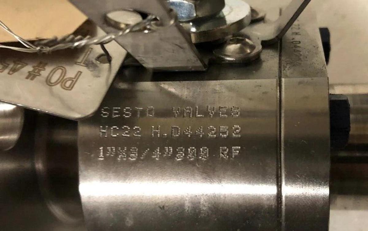 Sesto Hastelloy C22 1" Reduced Bore Ball valve 1" x 3/4", CL 300